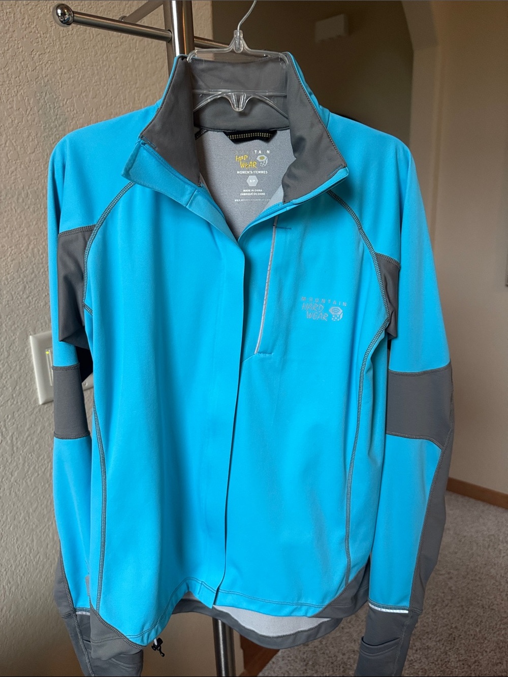 Mountain Hardwear Women's Teal and Gray Softshell Utility Jacket